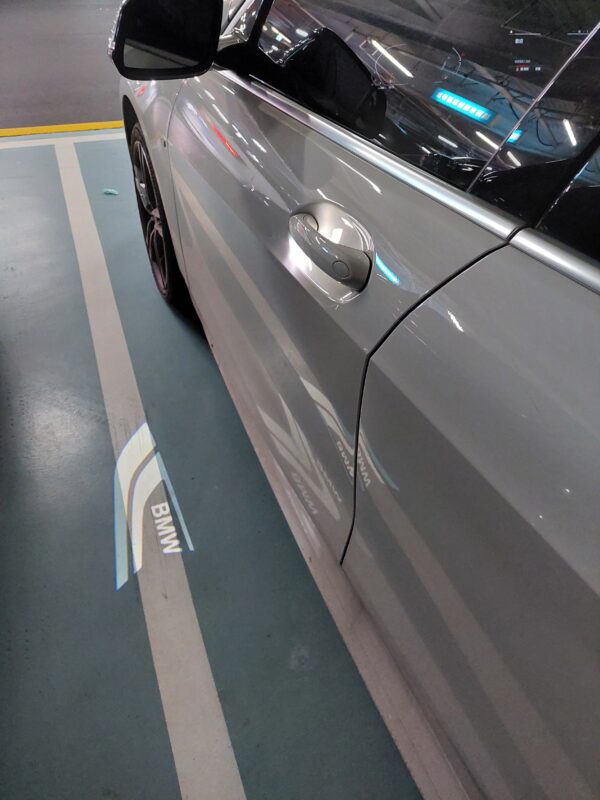 2021 BMW 118i M Sport-左側車門