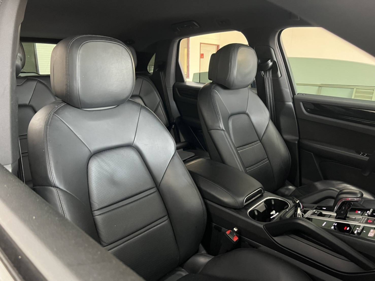2019 Porsche Cayenne (E3)-前座