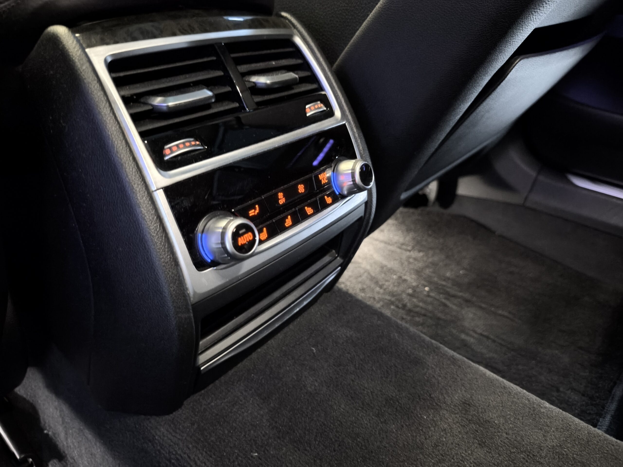 BMW 740Li (G12)|2016 年式-中控