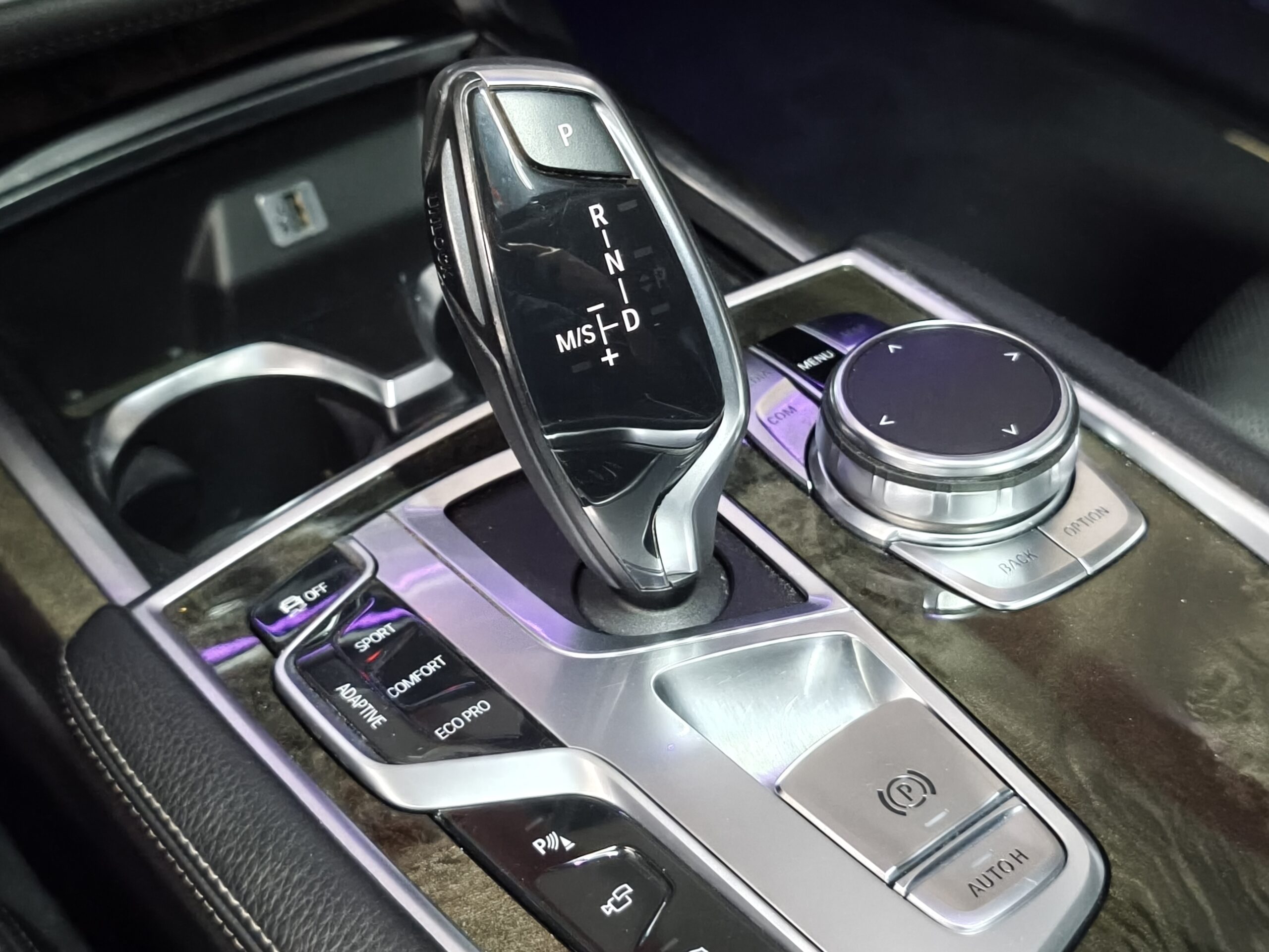 BMW 740Li (G12)|2016 年式