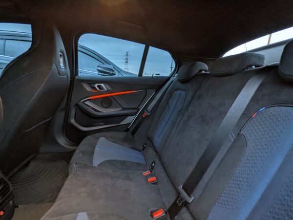 2021 BMW 118i M Sport-後排座椅